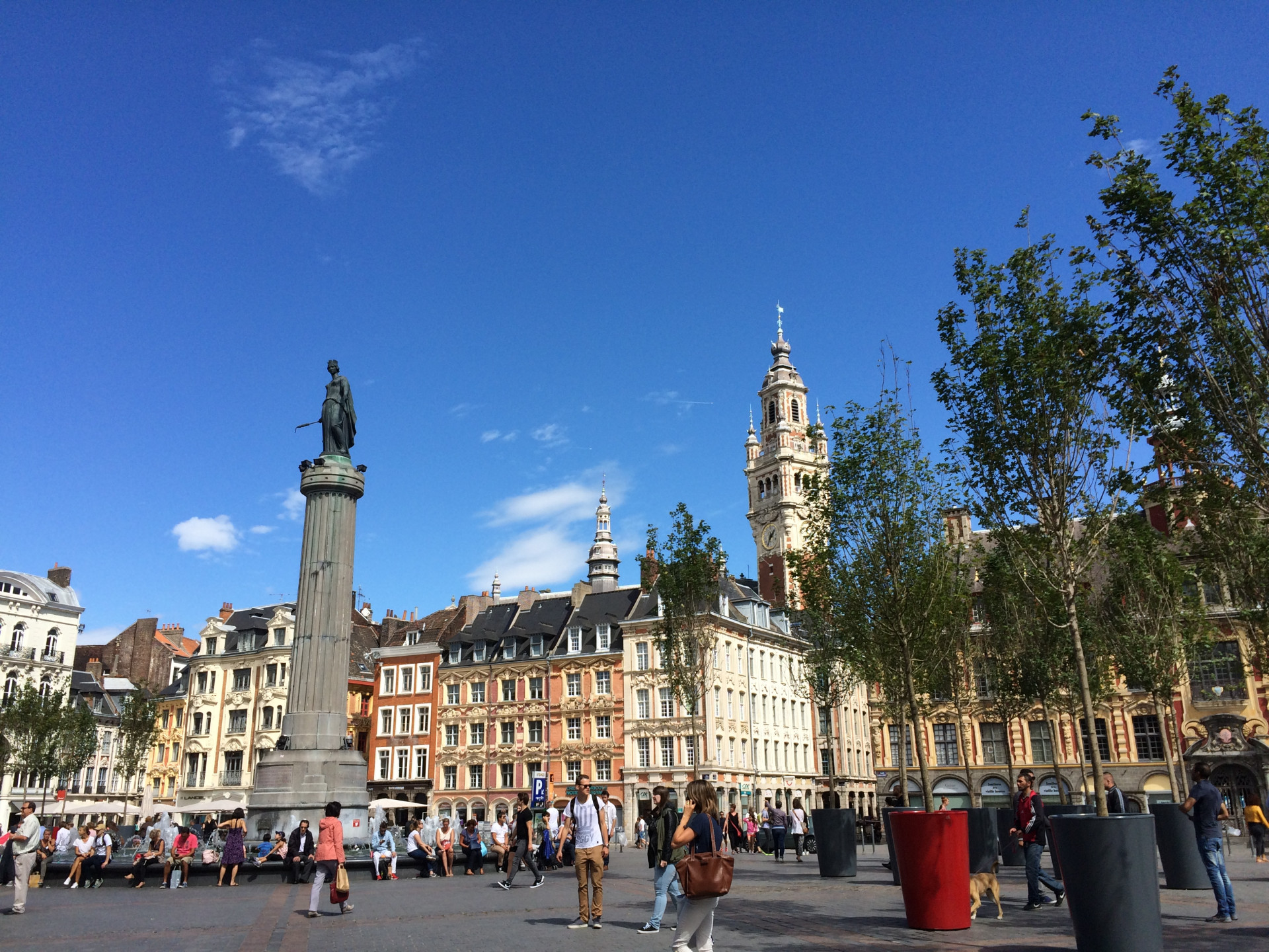 Grand Place, place du général de Gaulle, Lille, été